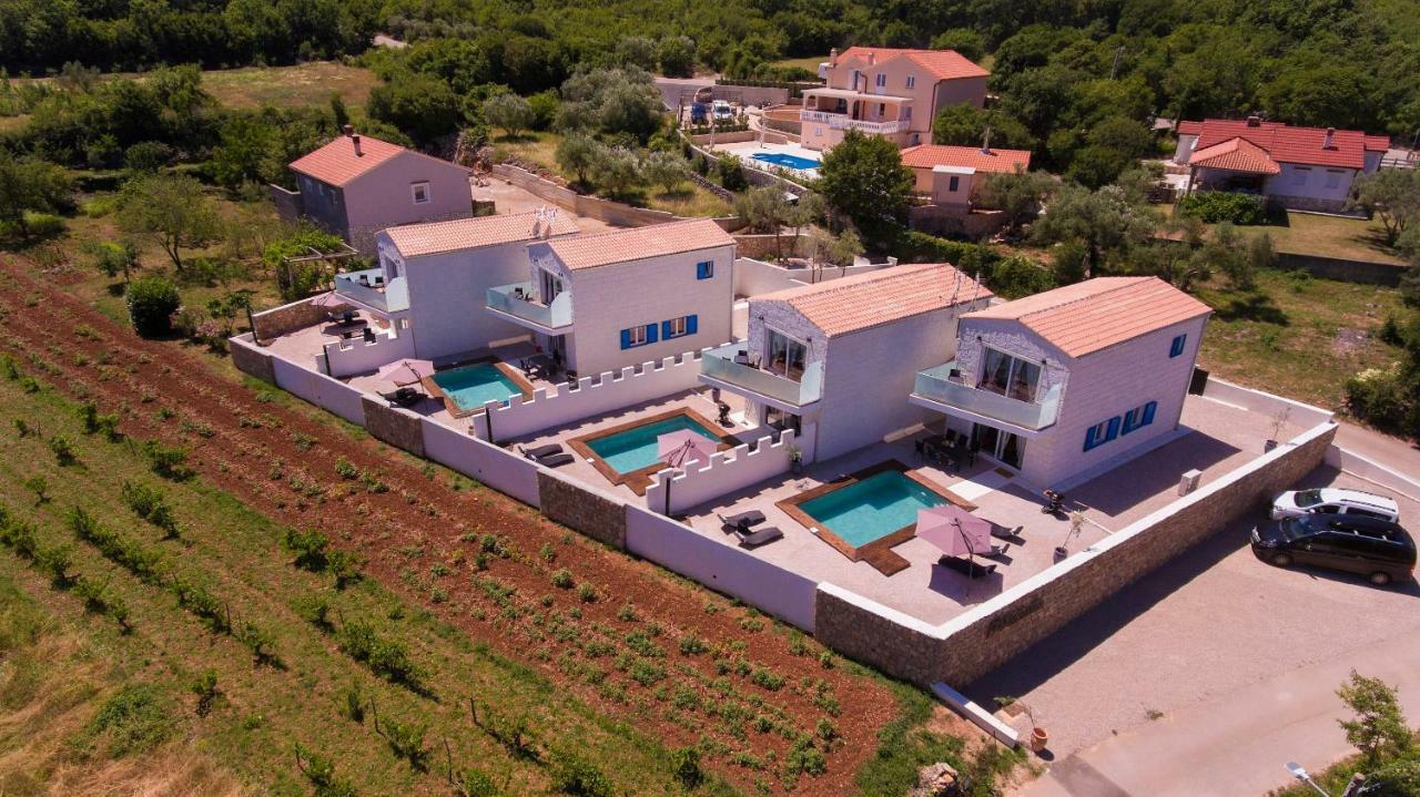 Pax Houses Vrh  Zewnętrze zdjęcie